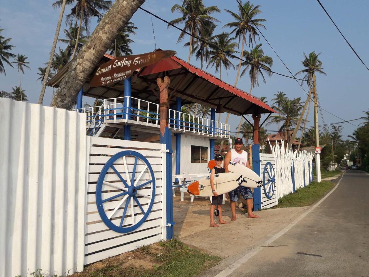 Sunset Surfing Beach Resort Matara Exterior photo